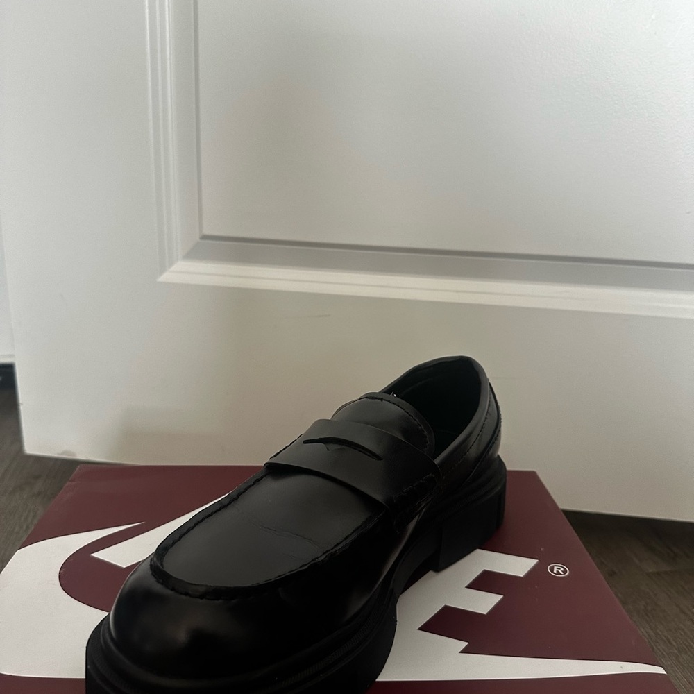 Zara Black Loafers Classic Slip-On Style